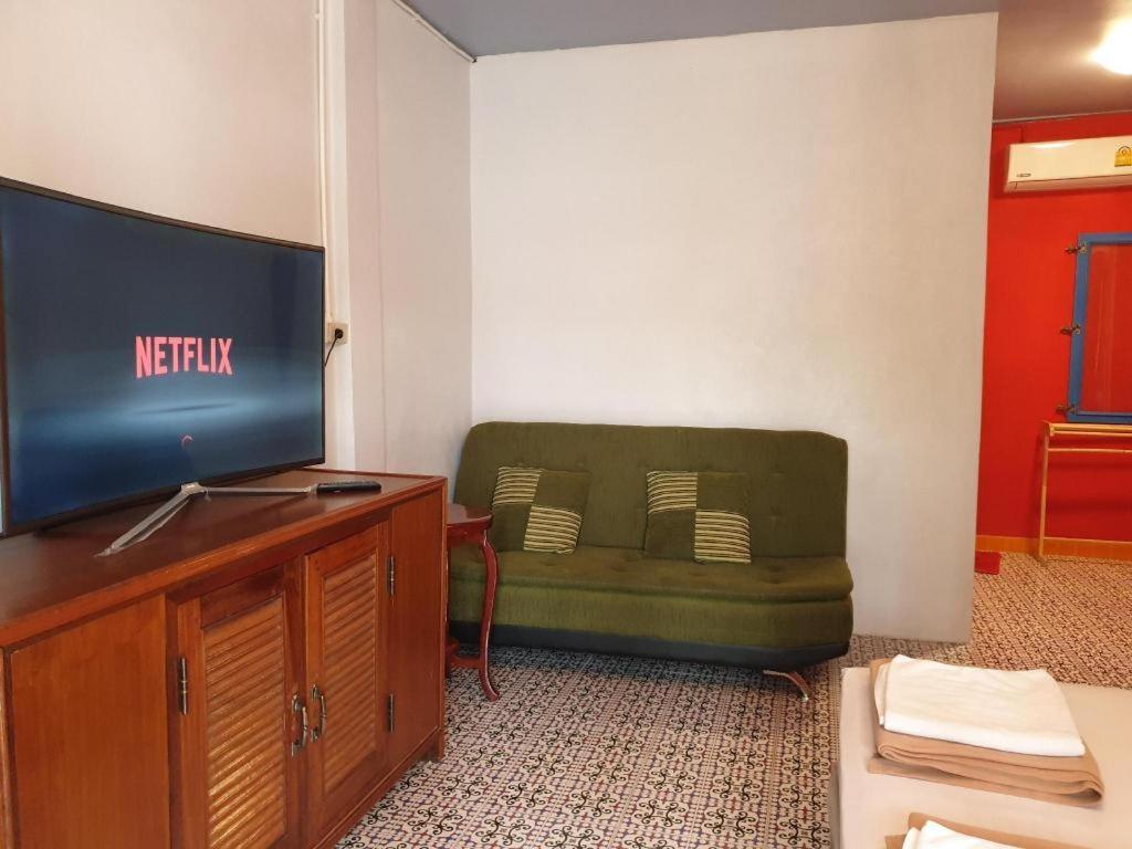 Super Hostel Nonthaburi Kültér fotó